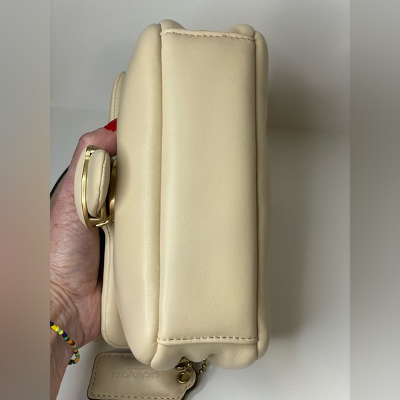 Coach Pillow Tabby 18 in Beige Leather crossbody 2 way bag with 2 straps EUC - Picture 15 of 16